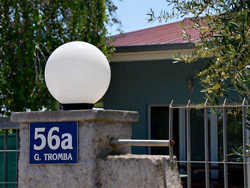 Wanderlust Istra Hostel - Giuseppe Tromba 56 A, 52204 Šišan, Ližnjan