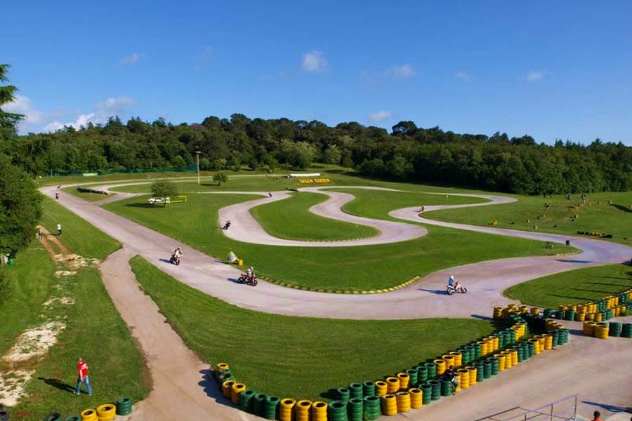 Unterhaltungspark Green Garden Pula – Carting
