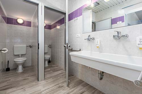 Badezimmer - Wanderlust Istra Hostel Pula