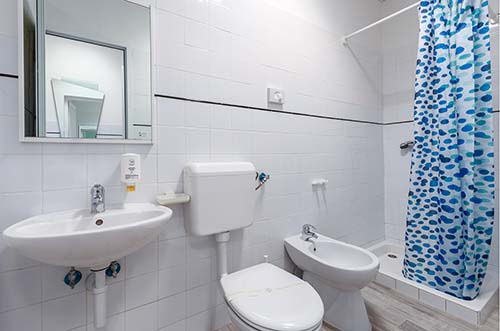 Badezimmer - Wanderlust Istra Hostel Pula