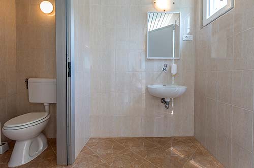 Badezimmer - Wanderlust Istra Hostel Pula