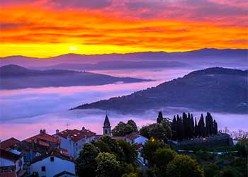 Motovun – von Mauern umgebenes Städtchen, alle istrischen Reize verflochten