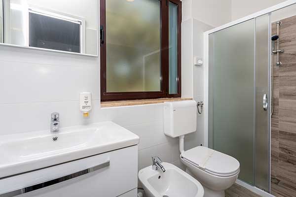 Eine günstige Unterkunft in Istrien (Pula) mit den Dienstleistungen der hohen Klasse